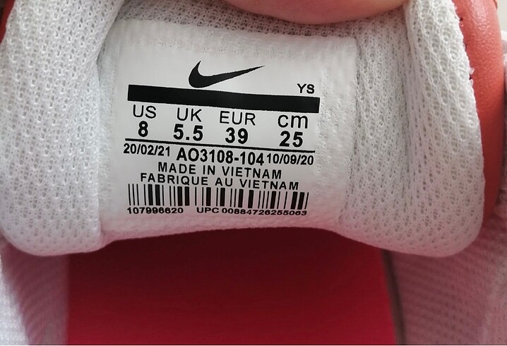 39 Beden Nike m2k tekno