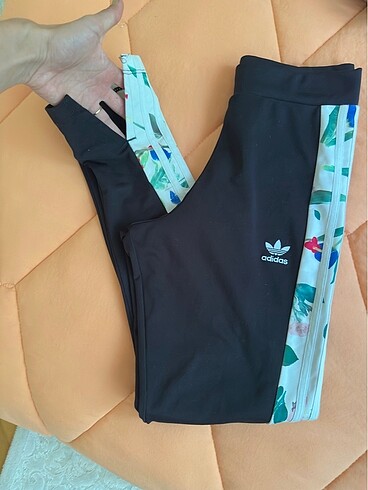 Adidas tayt