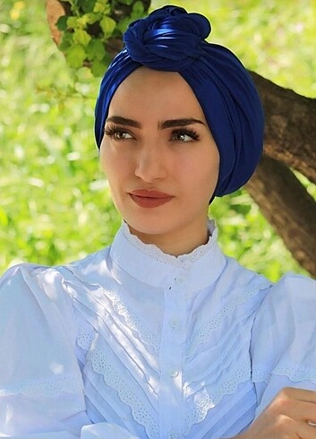 Diğer Kadın Saks Mavisi Bone