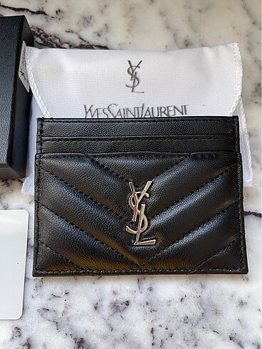 Beden siyah Renk Yves Saint Laurent Kartlık