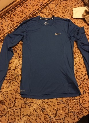 Nike spor üst
