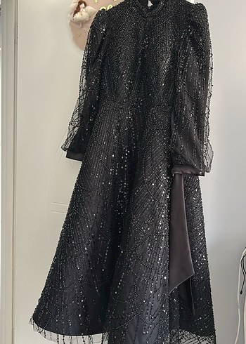 Uzun Kollu Siyah Gotik Nakışlı Abiye Elbise