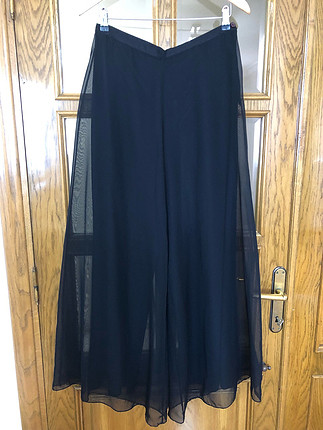 42 Beden siyah Renk Pantalon etek tül rahat