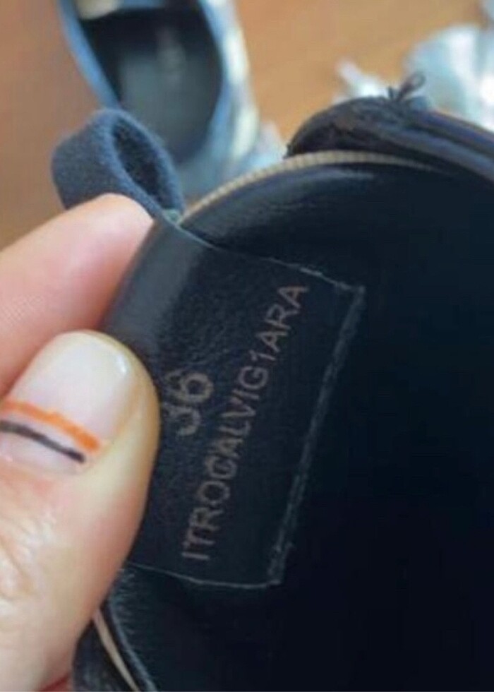 Burberry ayakkabı - Görsel 4