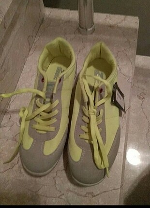 40 Beden sarı Renk Spor ayakkabı
