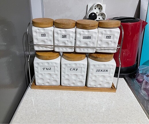 Bambu kapaklı porselen baharat takımı