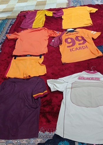 l Beden çeşitli Renk Galatasaray formaları