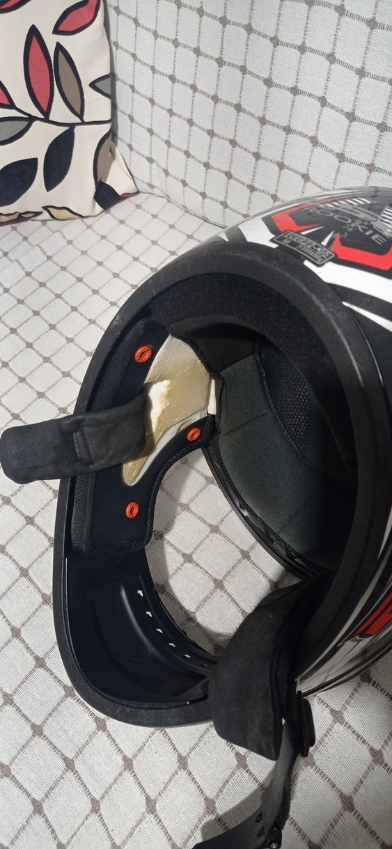 Siyah Kemerli LS2 Motosiklet Kaskı - Görsel 3