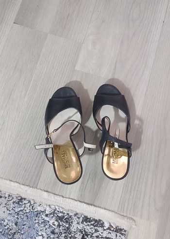 siyah stiletto topuklu ayakkabı - Görsel 4