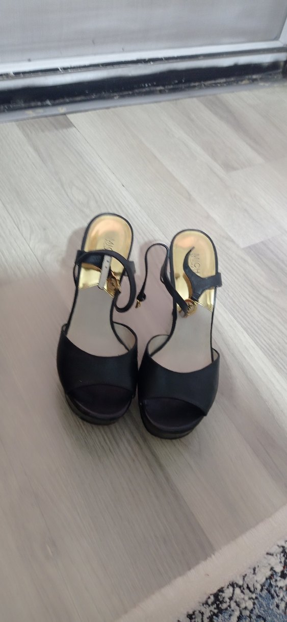 siyah stiletto topuklu ayakkabı - Görsel 3