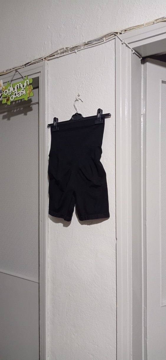 Siyah korse - Görsel 2