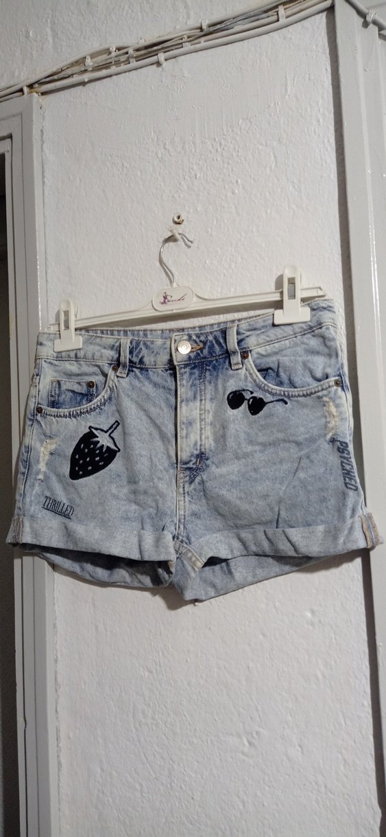 Kadın Gri Denim Mini Şort - Görsel 3