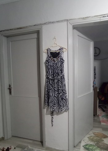 LC Waikiki Zebra Desenli Uzun Halter Yaka Elbise