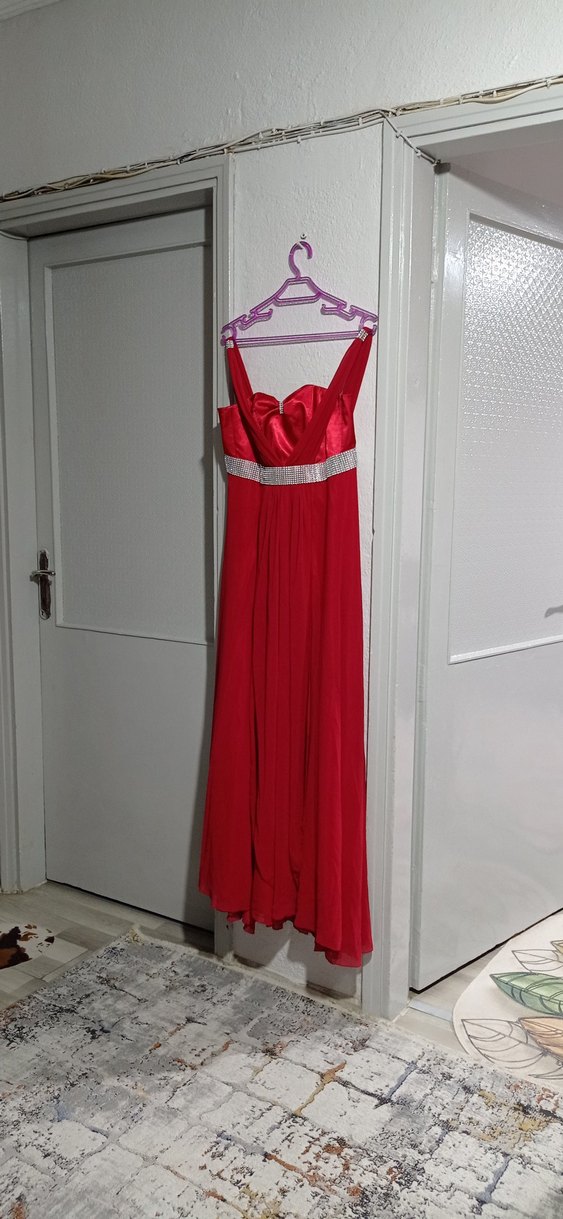 Klasik Kırmızı Uzun Abiye Elbise - Görsel 3