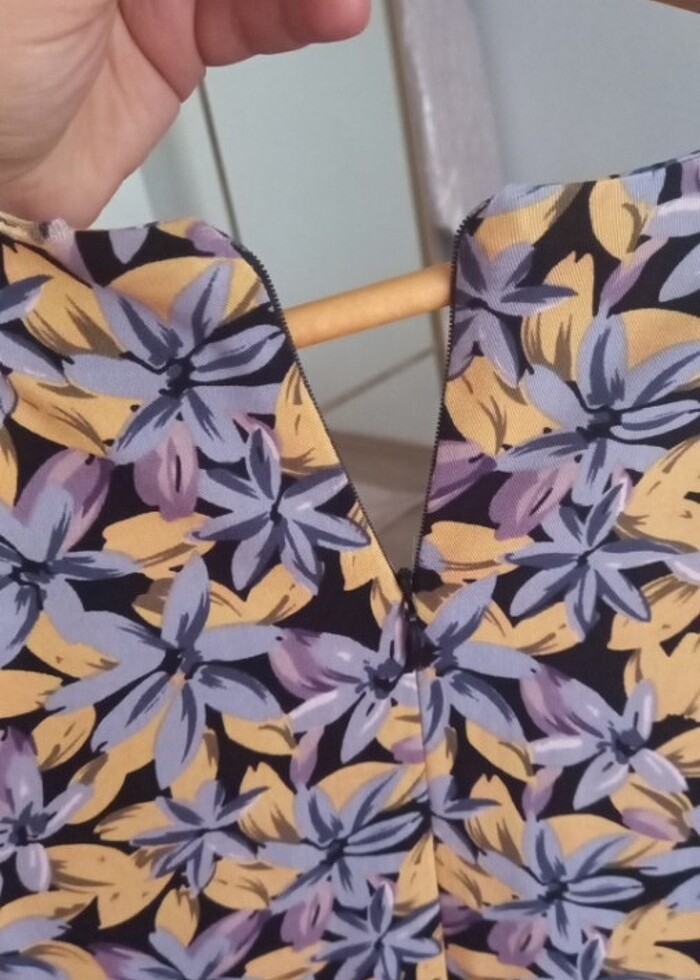 Göbek detaylı elbise - Görsel 5