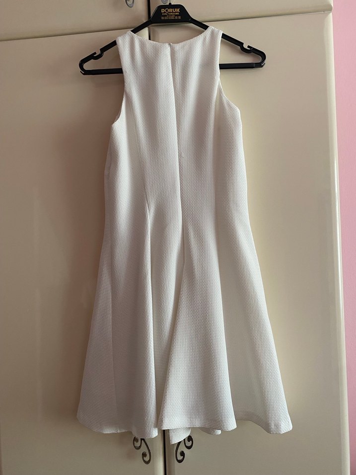 Koton Beyaz Midi Kolsuz Modern Klasik Elbise 36 beden - Görsel 3