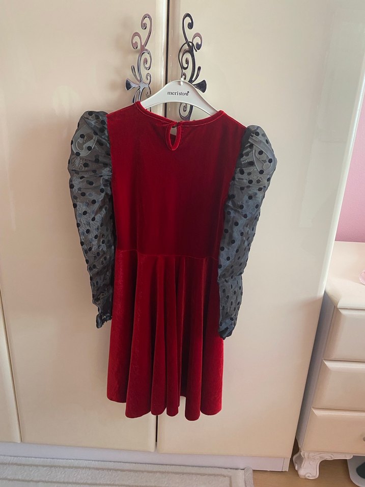 Kız Çocuk Kırmızı Puantiyeli Tül Kollu Elbise - Görsel 5