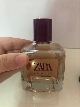 Zara gardenia parfüm