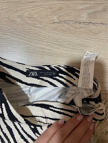 m Beden beyaz Renk Zara zebra desenli şort etek