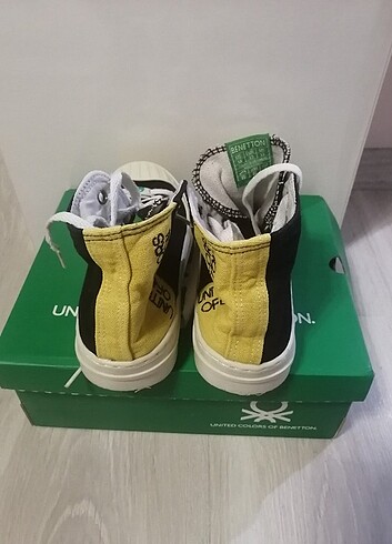 33 Beden Benetton marka kız cocugu spor