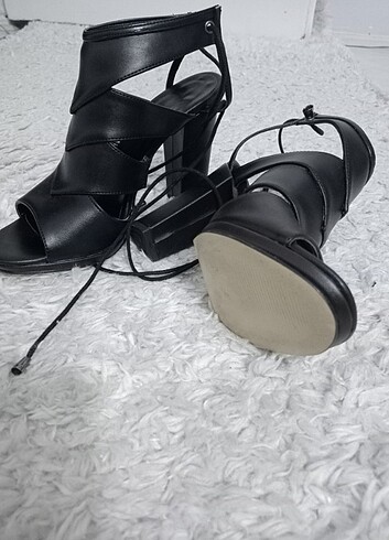 Zara Topuklu ayakkabı 