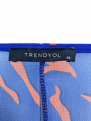 36 Beden çeşitli Renk Trendyol & Milla Uzun Elbise %70 İndirimli.