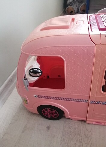 Beden Barbie karavan