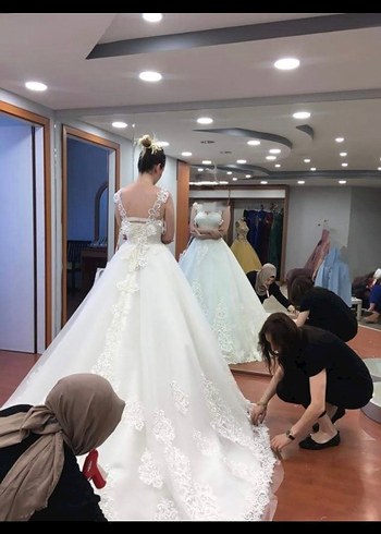 Straplez Beyaz Prenses Gelinlik - Görsel 3