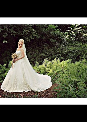 Straplez Beyaz Prenses Gelinlik - Görsel 5