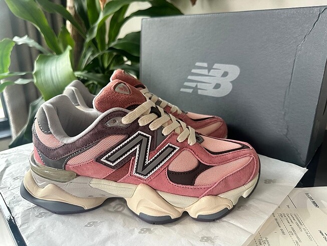 38 Beden New balance 36-37-38-39-40 numarası mevcut
