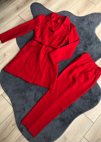 Kemerli Kırmızı Kadın Uzun Takım - Görsel 3