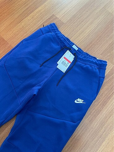 Nike Eski Sezon Nike Tech Fleece