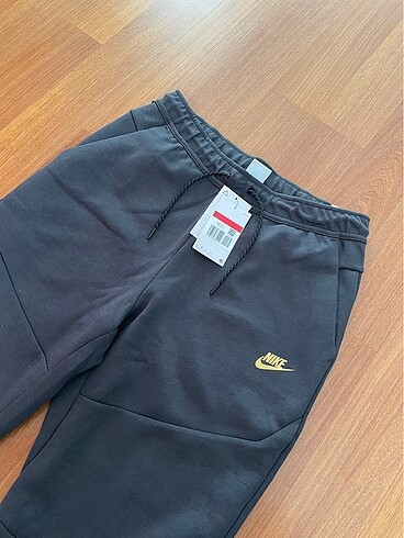 Nike Eski Sezon Nike Tech Fleece