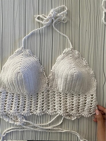 m Beden Bikini üstü