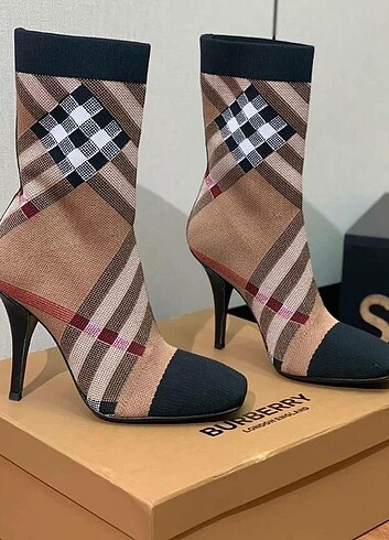 Burberry NEW BURBERRY ÇİZME BOT