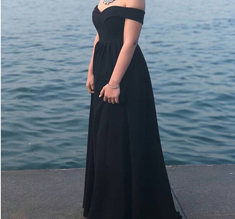 Siyah elbise 