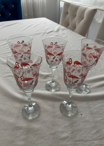 Kırmızı Flamingo Desenli Renkli Kadehler - Görsel 2