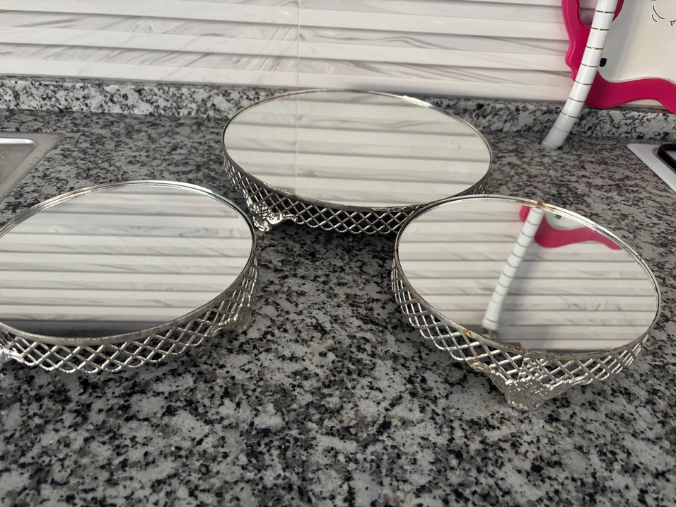 Gri Metal Çerçeveli Yuvarlak Ayna Seti - Görsel 2