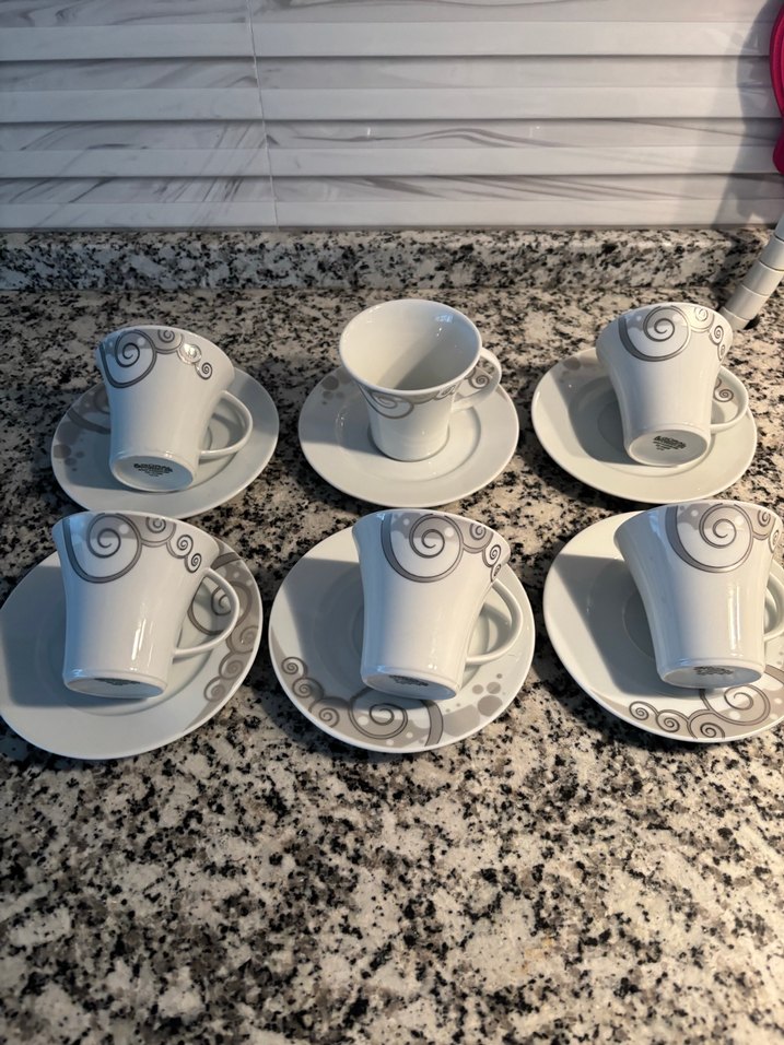 Gri Desenli Beyaz Kahve Fincan Takımı - Görsel 2