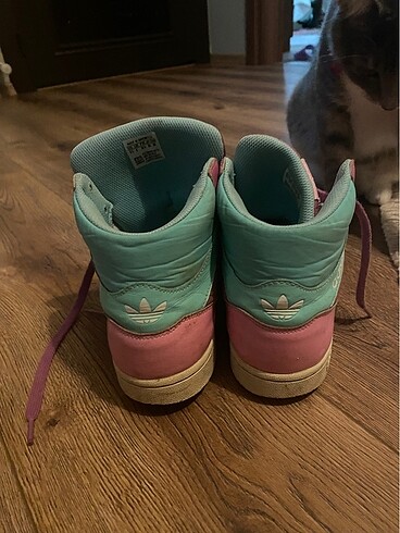 39,5 Beden Oldschool adidas ayakkabı