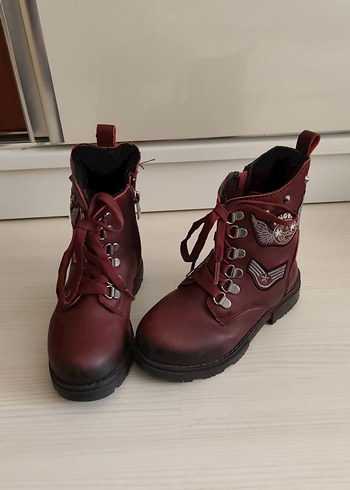 Bordo Nakışlı Kız Biker Bot