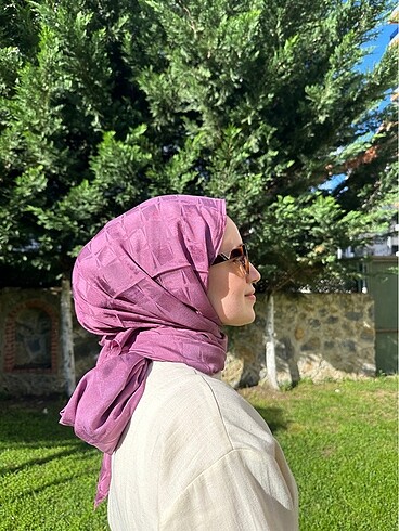 Aker Kare Desen Jakar Şal