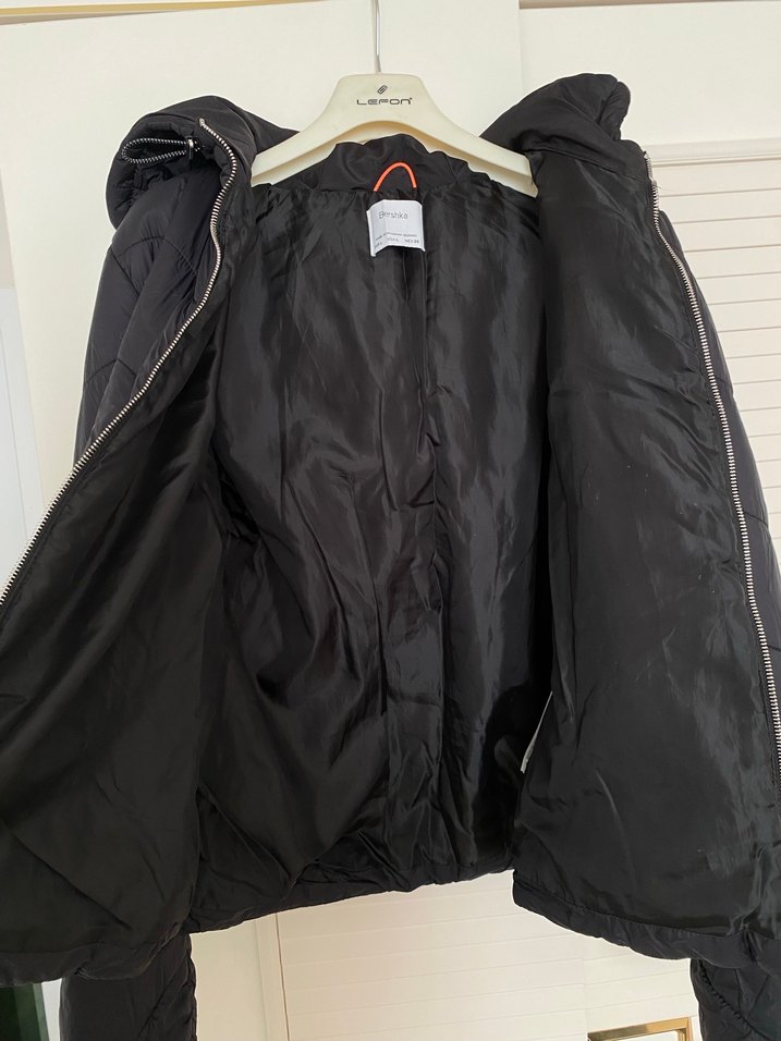 Bershka marka Siyah Fermuarlı Kadın Kışlık Ceket - Görsel 3