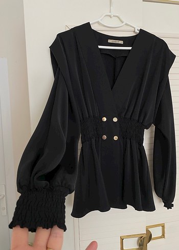 Siyah Gold Düğmeli Uzun Kollu V Yaka Bluz - Görsel 2