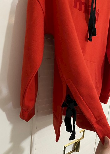 Kırmızı Kapüşonlu Kadın Sweatshirt - Görsel 2
