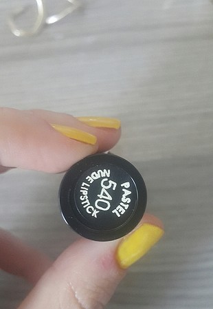 diğer Beden ten rengi Renk pastel nude lipstick