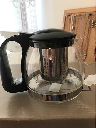 Bitki çayı demliği