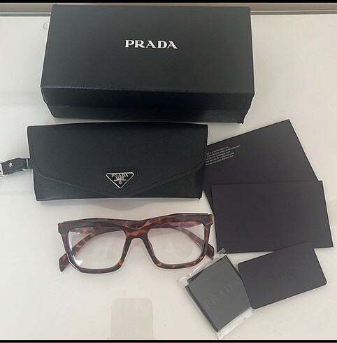 Prada kemik gözlük