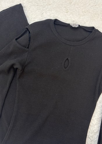 Siyah Uzun Kollu Dar Kesim Kadın Kazak - Görsel 2