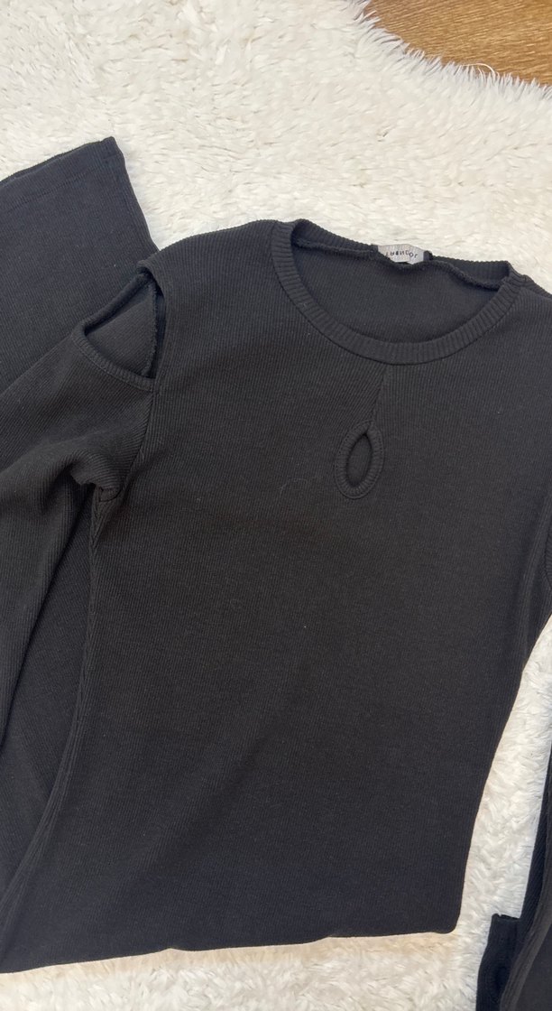 Siyah Uzun Kollu Dar Kesim Kadın Kazak - Görsel 2